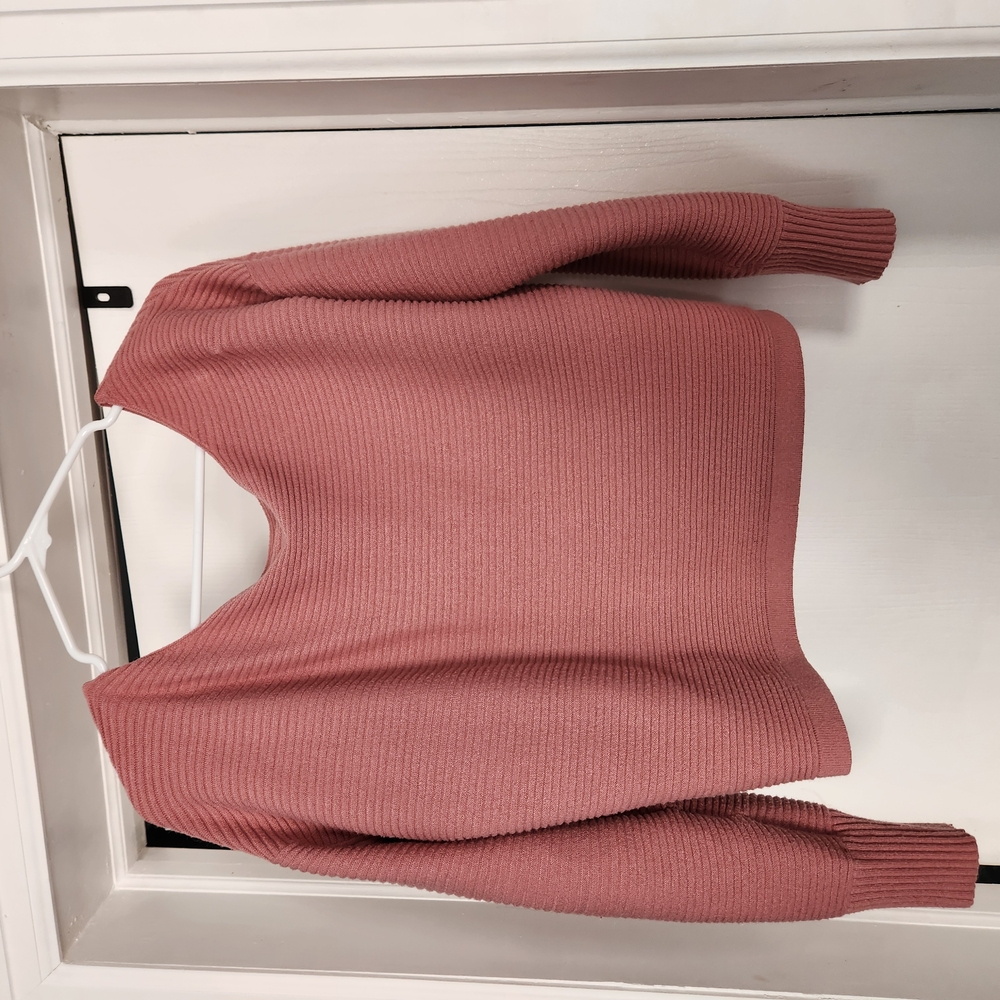 Women's Ribbed Pink Sweater